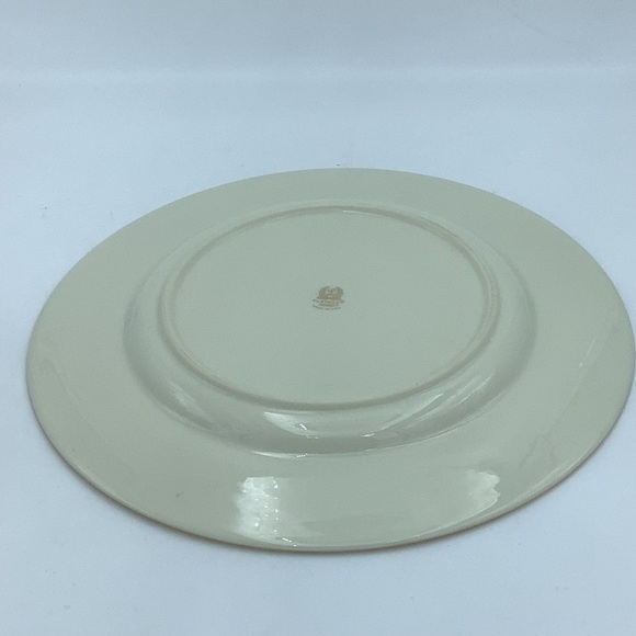 Two Vintage Lenox Patriot Dinner Plates - Picture 9 of 11